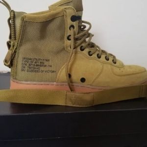 Mens nike shoe size 9